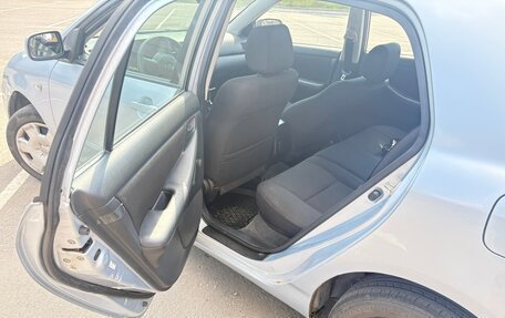 Toyota Corolla, 2005 год, 575 000 рублей, 7 фотография