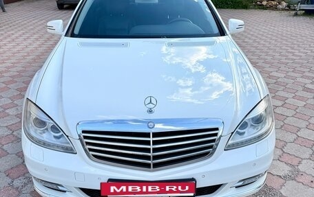 Mercedes-Benz S-Класс, 2010 год, 1 950 000 рублей, 3 фотография