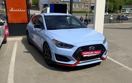 Hyundai Veloster II, 2022 год, 3 600 000 рублей, 5 фотография