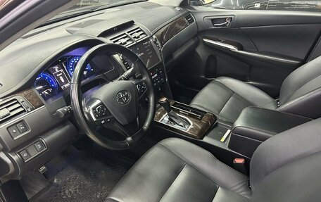 Toyota Camry, 2018 год, 2 900 000 рублей, 8 фотография