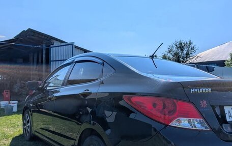 Hyundai Solaris II рестайлинг, 2013 год, 950 000 рублей, 6 фотография