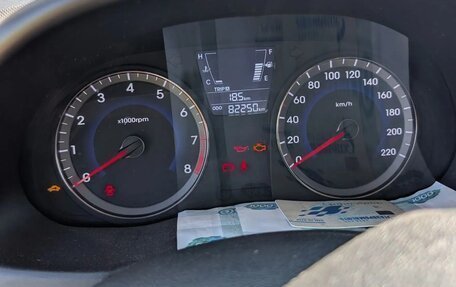 Hyundai Solaris II рестайлинг, 2013 год, 950 000 рублей, 9 фотография