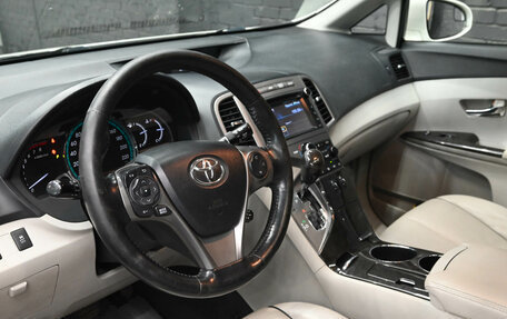 Toyota Venza I, 2013 год, 2 300 000 рублей, 18 фотография