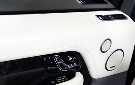 Land Rover Range Rover IV рестайлинг, 2020 год, 6 950 000 рублей, 28 фотография