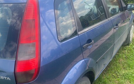 Ford Fiesta, 2005 год, 290 000 рублей, 1 фотография