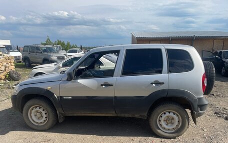 Chevrolet Niva I рестайлинг, 2012 год, 420 000 рублей, 5 фотография