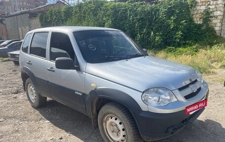 Chevrolet Niva I рестайлинг, 2012 год, 420 000 рублей, 2 фотография