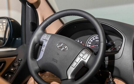 Hyundai H-1 II рестайлинг, 2019 год, 3 250 000 рублей, 8 фотография