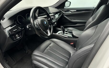 BMW 5 серия, 2018 год, 2 600 000 рублей, 9 фотография