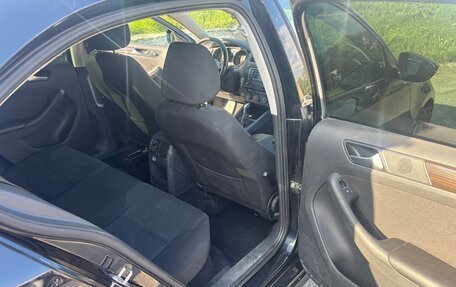 Volkswagen Jetta VI, 2014 год, 1 300 000 рублей, 10 фотография
