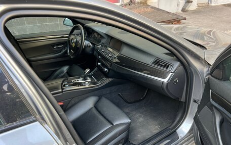 BMW 5 серия, 2011 год, 980 000 рублей, 12 фотография