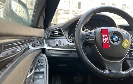 BMW 5 серия, 2011 год, 980 000 рублей, 15 фотография