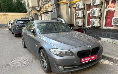 BMW 5 серия, 2011 год, 980 000 рублей, 11 фотография