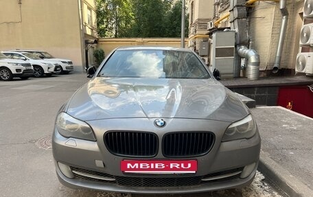 BMW 5 серия, 2011 год, 980 000 рублей, 10 фотография