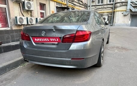 BMW 5 серия, 2011 год, 980 000 рублей, 6 фотография