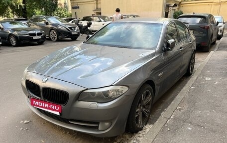 BMW 5 серия, 2011 год, 980 000 рублей, 9 фотография