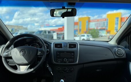 Renault Sandero II рестайлинг, 2017 год, 900 000 рублей, 26 фотография