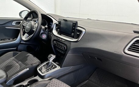 KIA cee'd III, 2023 год, 1 950 000 рублей, 9 фотография