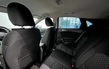 KIA cee'd III, 2023 год, 1 950 000 рублей, 31 фотография
