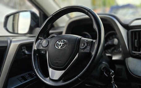Toyota RAV4, 2018 год, 2 200 000 рублей, 11 фотография
