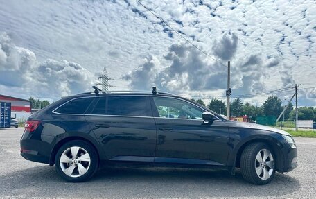 Skoda Superb III рестайлинг, 2018 год, 1 890 000 рублей, 3 фотография