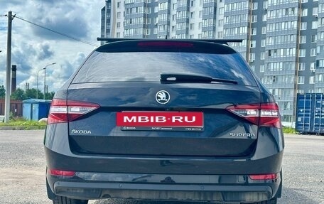 Skoda Superb III рестайлинг, 2018 год, 1 890 000 рублей, 2 фотография