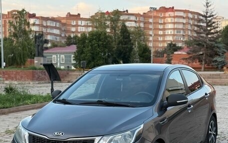 KIA Rio III рестайлинг, 2014 год, 820 000 рублей, 2 фотография