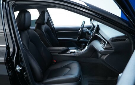 Toyota Camry, 2021 год, 2 998 888 рублей, 8 фотография