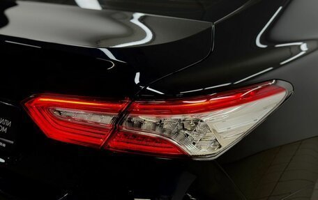 Toyota Camry, 2022 год, 2 945 000 рублей, 10 фотография