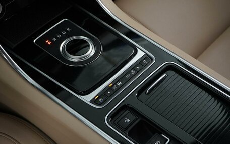 Jaguar XF II, 2016 год, 1 997 055 рублей, 16 фотография