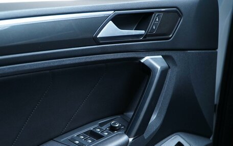 Volkswagen Tiguan II, 2017 год, 1 799 777 рублей, 19 фотография