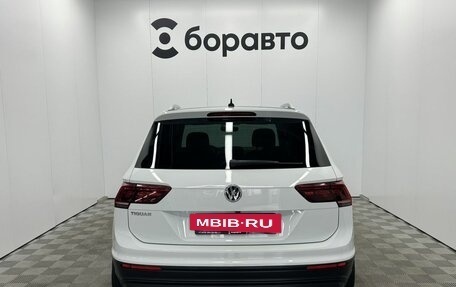 Volkswagen Tiguan II, 2018 год, 2 000 000 рублей, 4 фотография