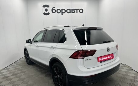 Volkswagen Tiguan II, 2018 год, 2 000 000 рублей, 6 фотография