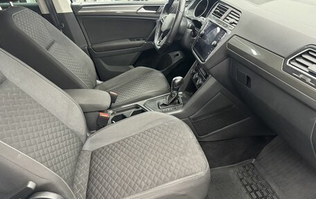 Volkswagen Tiguan II, 2018 год, 2 000 000 рублей, 9 фотография