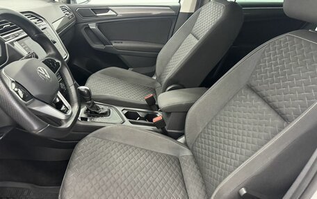Volkswagen Tiguan II, 2018 год, 2 000 000 рублей, 10 фотография