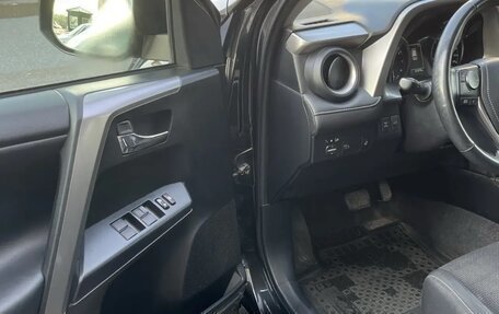Toyota RAV4, 2016 год, 2 500 000 рублей, 16 фотография
