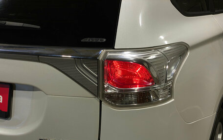 Mitsubishi Outlander III рестайлинг 3, 2014 год, 1 490 000 рублей, 8 фотография