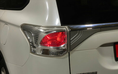 Mitsubishi Outlander III рестайлинг 3, 2014 год, 1 490 000 рублей, 7 фотография