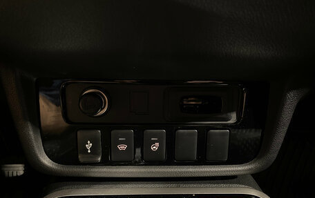 Mitsubishi Outlander III рестайлинг 3, 2019 год, 2 300 000 рублей, 22 фотография