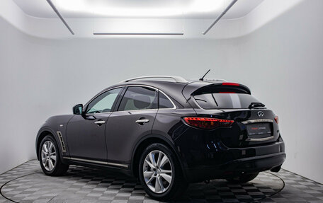 Infiniti QX70, 2013 год, 1 720 000 рублей, 8 фотография