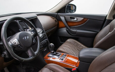 Infiniti QX70, 2013 год, 1 720 000 рублей, 11 фотография