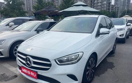 Mercedes-Benz B-Класс, 2022 год, 1 750 006 рублей, 1 фотография