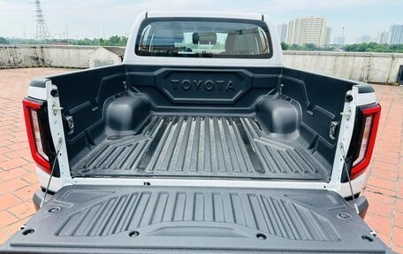 Toyota Hilux, 2026 год, 8 700 000 рублей, 15 фотография