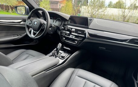 BMW 5 серия, 2018 год, 2 500 000 рублей, 14 фотография