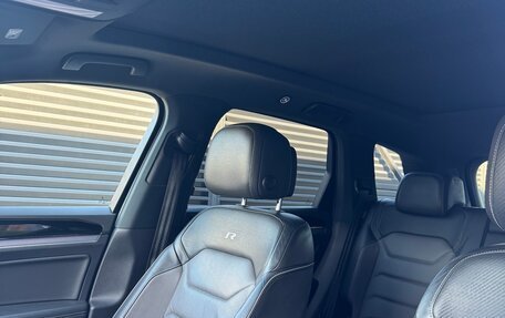 Volkswagen Touareg III, 2018 год, 4 550 000 рублей, 9 фотография