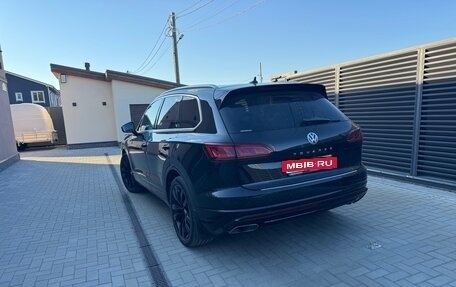 Volkswagen Touareg III, 2018 год, 4 550 000 рублей, 6 фотография