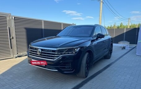 Volkswagen Touareg III, 2018 год, 4 550 000 рублей, 2 фотография