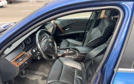 BMW 5 серия, 2005 год, 825 000 рублей, 10 фотография