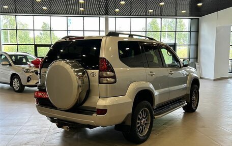 Toyota Land Cruiser Prado 120 рестайлинг, 2004 год, 1 999 000 рублей, 6 фотография