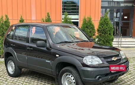 Chevrolet Niva I рестайлинг, 2013 год, 599 000 рублей, 3 фотография